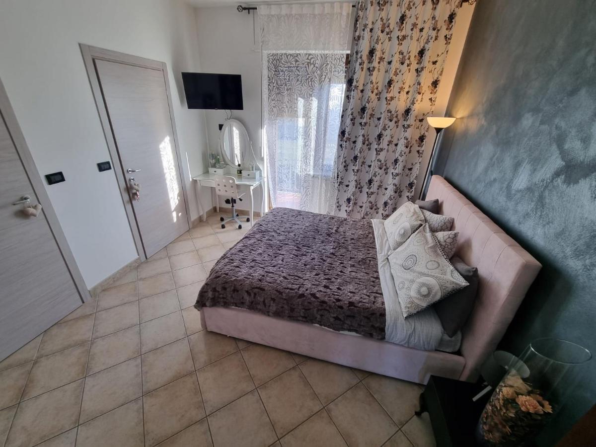 Отель Elisabeth House Roletto Экстерьер фото