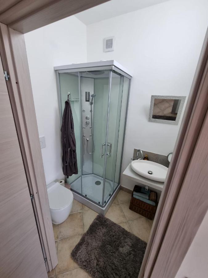 Отель Elisabeth House Roletto Экстерьер фото
